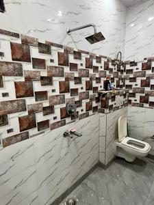 Bathroom Image of 720 Sq.ft 2 BHK Builder Floor for rent in Tagore Garden Extension New Delhi for Rs. 28000