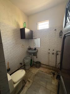 Bathroom Image of 579 Sq.ft 2 BHK Apartment / Flat for sale in Krishna Nagar New Delhi for Rs. 3000000