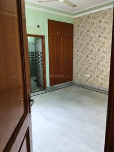 Bedroom Image of 1850 Sq.ft 4 BHK Builder Floor for rent in Sector 46 Noida for Rs. 45000