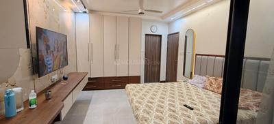 Bedroom Image of 1050 Sq.ft 2 BHK Apartment / Flat for rent in Raviraj Fortaleza Apartment, Kalyani Nagar Pune for Rs. 65000