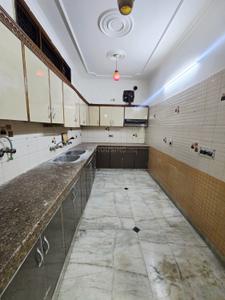 Kitchen Image of 2250 Sq.ft 3 BHK Builder Floor for rent in Sector 5 Gurgaon for Rs. 31000