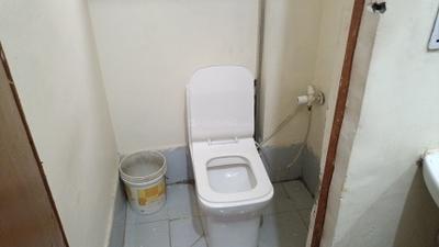 Bathroom Image of 650 Sq.ft 1 BHK Apartment / Flat for sale in UPAVP Brahmputra Enclave, Siddharth Vihar Ghaziabad for Rs. 4200000
