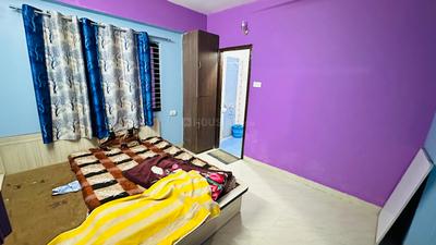Bedroom Image of 1200 Sq.ft 2 BHK Builder Floor for rent in Vishnu Puri Colony Indore for Rs. 18000