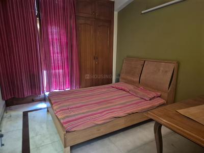 Bedroom Image of 2700 Sq.ft 3 BHK Builder Floor for rent in Sector 41 Noida for Rs. 37000