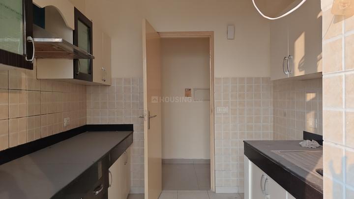 Mahindra Aura Main Image 1