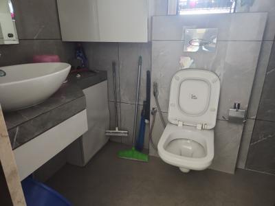 Image of 999 Sq.ft 2 BHK Apartment / Flat for sale in Hiranandani Meadows, Thane West, Thane for Rs. 21500000