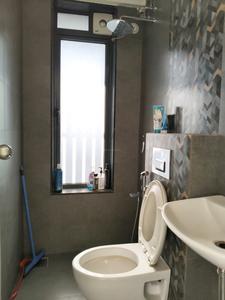 Common Bathroom Image of 600 Sq.ft 2 BHK Apartment / Flat for sale in Newlook Bhavya Elite, Antop Hill Mumbai for Rs. 16000000