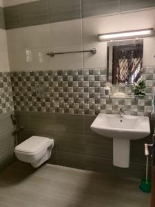 Image of 2650 Sq.ft 3 BHK Independent House for sale in Palarivattom, Kochi for Rs. 25000000