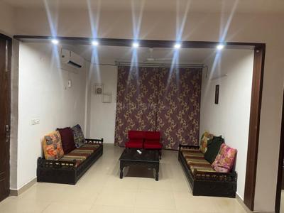 Hall Image of 2000 Sq.ft 3.5 BHK Apartment / Flat for rent in Celibritey Green, Sushant Golf City Lucknow for Rs. 45000