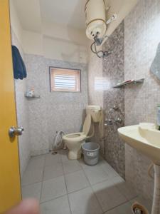Bathroom Image of 1300 Sq.ft 2 BHK Apartment / Flat for rent in New Tippasandra Bengaluru for Rs. 43000