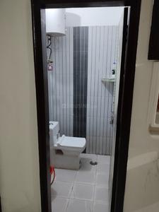 Bathroom Image of 700 Sq.ft 3 BHK Builder Floor for sale in Vasundhara Ghaziabad for Rs. 6600000