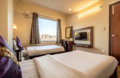 Bedroom Image of PayiBest Hostel for Boy's & Girl's in Andheri in Andheri East, Mumbai