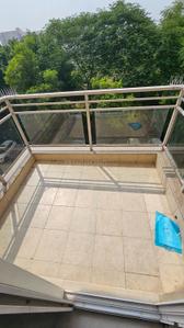 Balcony Image of 2575 Sq.ft 4 BHK Apartment / Flat for rent in DLF The Primus, Sector 82A Gurgaon for Rs. 72000