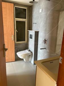 Bathroom Image of 3000 Sq.ft 4 BHK Duplex for sale in MR Platinum 321, Ghukna Ghaziabad for Rs. 24000000