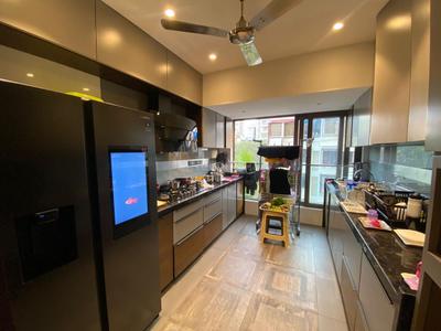 Kitchen Image of 1500 Sq.ft 3 BHK Apartment / Flat for sale in Santacruz West Mumbai for Rs. 87500000