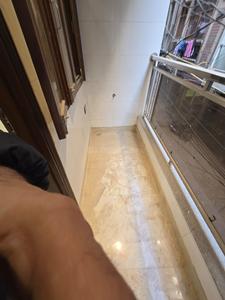 Balcony Image of 1100 Sq.ft 3 BHK Builder Floor for sale in Laxmi Nagar New Delhi for Rs. 8600000
