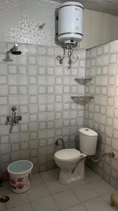 Bathroom Image of 1250 Sq.ft 2 BHK Builder Floor for rent in Evolve Doon Trafalgar, Govind Vihar Dehradun for Rs. 28000