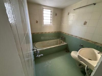 Bathroom Image of 2700 Sq.ft 4 BHK Independent House for sale in Memnagar Ahmedabad for Rs. 34500000
