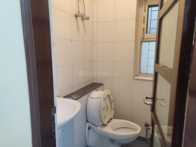 Bathroom Image of 3200 Sq.ft 3.5 BHK Villa for rent in Unitech Birch Court, Sector 50 Gurgaon for Rs. 125000