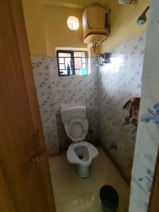 Bathroom Image of 850 Sq.ft 2 BHK Apartment / Flat for sale in Tollygunge Kolkata for Rs. 2300000