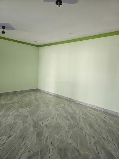 Sultanpur Main Image 1