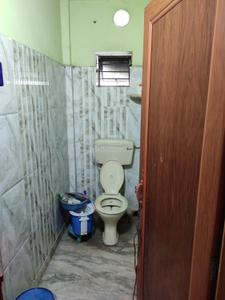 Bathroom Image of 980 Sq.ft 2 BHK Builder Floor for sale in Naktala Kolkata for Rs. 4500000