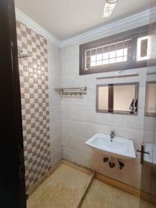 Bathroom Image of 900 Sq.ft 2 BHK Builder Floor for sale in Lajpat Nagar New Delhi for Rs. 20000000