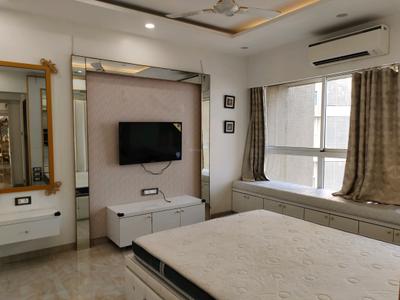 Bedroom Image of 2250 Sq.ft 4 BHK Apartment / Flat for sale in Runwal Elegante, Andheri West Mumbai for Rs. 115000008
