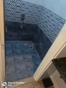 Bathroom Image of 1200 Sq.ft 2.5 BHK Builder Floor for rent in Todinagar Sikar for Rs. 11500