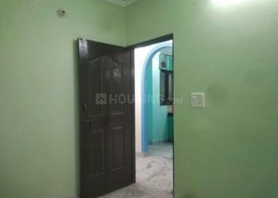 Bedroom Image of 1000 Sq.ft 3 BHK Builder Floor for sale in Jamia Nagar New Delhi for Rs. 9500000