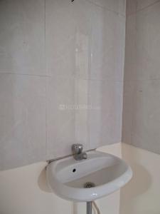 Bathroom Image of 800 Sq.ft 2 BHK Apartment / Flat for rent in Vision Bliss County, Rahatani Pune for Rs. 26500