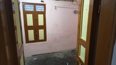 Bedroom Image of 600 Sq.ft 1 BHK Apartment / Flat for rent in Karumandapam Tiruchirappalli for Rs. 7000