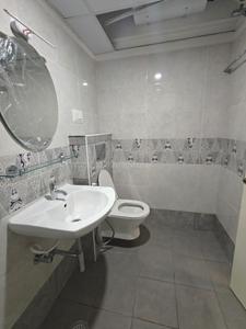 Bathroom Image of 1250 Sq.ft 2 BHK Apartment / Flat for rent in Malleswaram Bengaluru for Rs. 50000