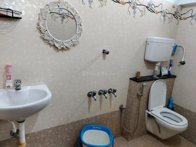 Bathroom Image of 850 Sq.ft 2 BHK Builder Floor for rent in Ariyankuppam Puducherry for Rs. 25000