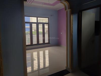 Bedroom Image of 650 Sq.ft 2 BHK Independent House for rent in Polio Nathuwala Dehradun for Rs. 15500