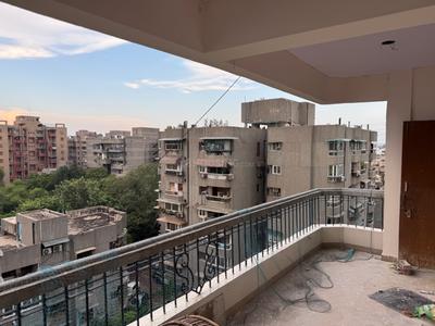 Balcony Image of 1926 Sq.ft 3.5 BHK Apartment / Flat for rent in Vasundhara Enclave New Delhi for Rs. 55000