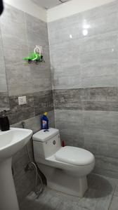 Bathroom Image of 1185 Sq.ft 3 BHK Apartment / Flat for rent in Gaurs Siddhartham, Siddharth Vihar Ghaziabad for Rs. 26000
