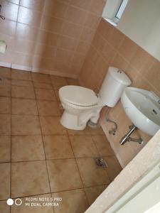 Bathroom Image of 1429 Sq.ft 3.5 BHK Apartment / Flat for rent in Jaypee Aman III, Sector 151 Noida for Rs. 17999