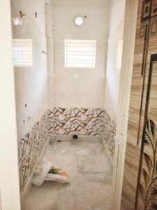 Bathroom Image of 805 Sq.ft 2 BHK Apartment / Flat for sale in Paschim Putiary Kolkata for Rs. 3300000
