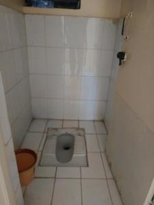 Sundar Sankul Common Bathroom 4