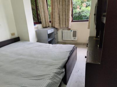 Bedroom Image of 950 Sq.ft 2 BHK Apartment / Flat for rent in Mahim Mumbai for Rs. 92000