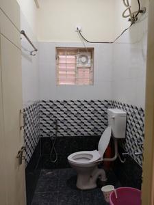 Common Bathroom Image of 650 Sq.ft 1 BHK Builder Floor for rent in Doddanekundi Bengaluru for Rs. 15000