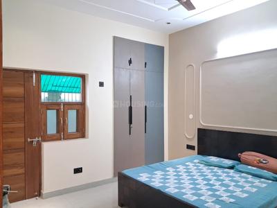 Bedroom Image of 2600 Sq.ft 4 BHK Builder Floor for rent in Sector 46 Noida for Rs. 52000