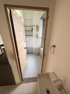 Bathroom Image of 1485 Sq.ft 2 BHK Apartment / Flat for rent in Sadguru Air, Vinzol Ahmedabad for Rs. 15000