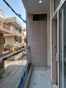 Bedroom One Image of 900 Sq.ft 3 BHK Apartment / Flat for sale in Hans Luxury Floor, Dwarka Mor New Delhi for Rs. 5800000