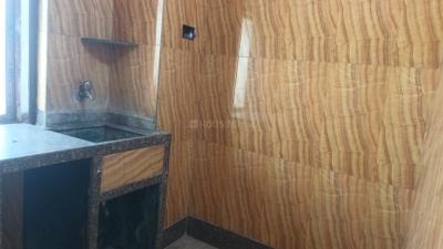Kitchen Image of 475 Sq.ft 1 BHK Apartment / Flat for rent in Picnic Garden Kolkata for Rs. 8500