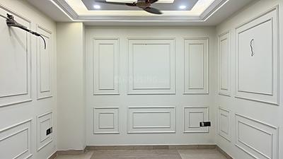 Living Room Image of 1800 Sq.ft 3 BHK Apartment / Flat for sale in Paschim Vihar New Delhi for Rs. 35500000
