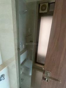 Bathroom Image of 980 Sq.ft 2 BHK Apartment / Flat for rent in Sheth Auris Serenity, Malad West Mumbai for Rs. 80000