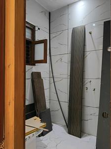 Common Bathroom Image of 1750 Sq.ft 3 BHK Apartment / Flat for sale in Lal Kuan Ghaziabad for Rs. 6565000