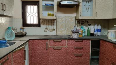 Kitchen Image of 1000 Sq.ft 2.5 BHK Apartment / Flat for sale in  RWA Chanderpriya Apartments, Sector 8 Rohini New Delhi for Rs. 10000000